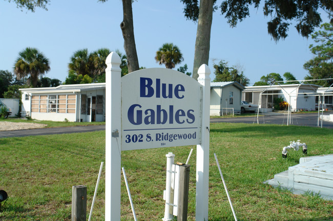 Blue Gables Mobile Home Park in Edgewater, FL - Foto de edificio - Building Photo