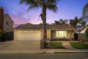 1611 Sombrero Way in San Diego, CA - Building Photo