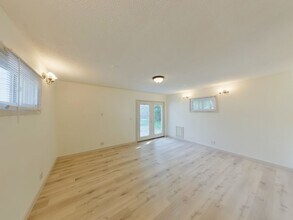 4242 Dover St in Wichita, KS - Building Photo - Building Photo