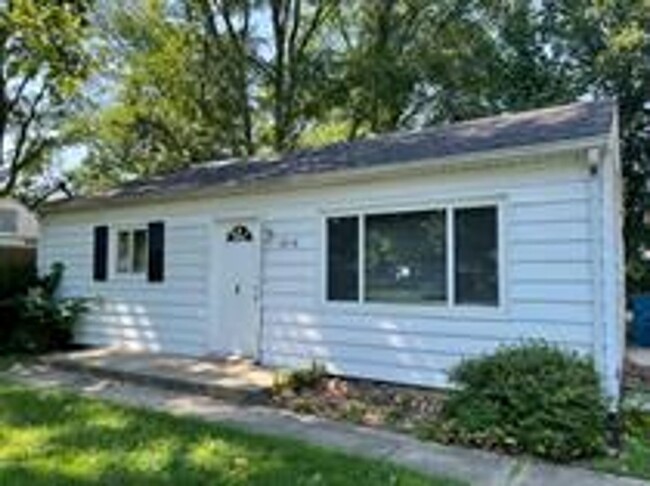 property at 1816 Meadow Dr