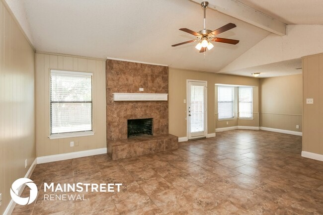 6449 Whitehurst Dr in Watauga, TX - Building Photo - Building Photo