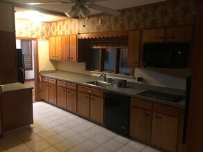 15 Norfolk Ave, Unit 2 in Swampscott, MA - Building Photo - Building Photo