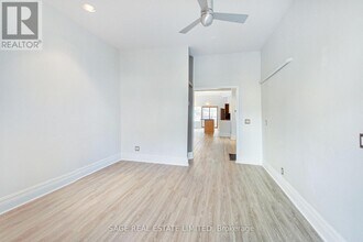 104 Sumach St in Toronto, ON - Building Photo - Building Photo