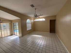 10422 Henderson St in Spring Hill, FL - Building Photo - Building Photo