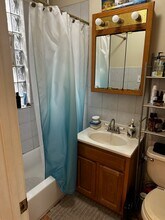 2334 N Southport Ave, Unit 1R in Chicago, IL - Building Photo - Building Photo