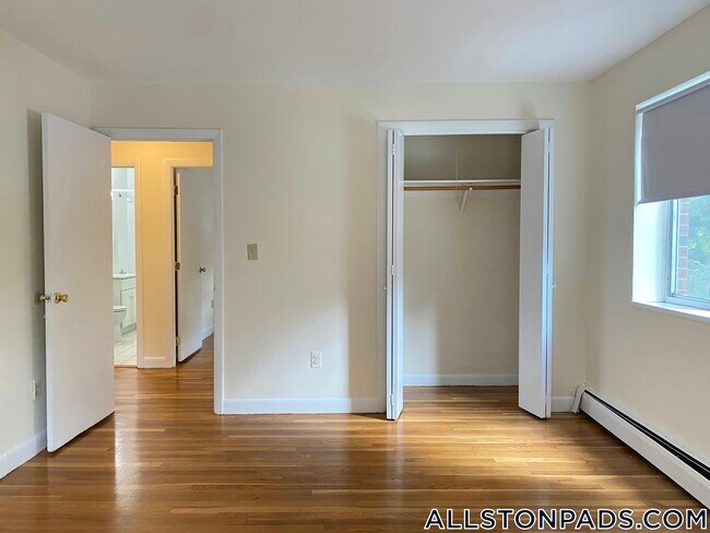 90 Gardner St in Boston, MA - Building Photo - Building Photo