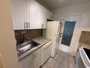 2633 Pierce St in Hollywood, FL - Building Photo - Building Photo