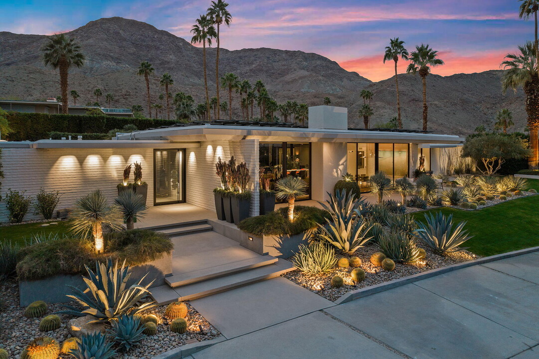 70149 Sonora Rd in Rancho Mirage, CA - Foto de edificio