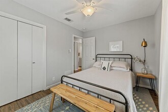 8508 Bradford Dr in Austin, TX - Building Photo - Building Photo