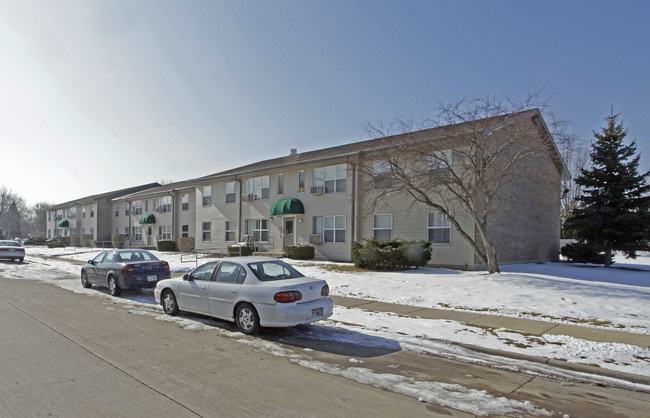 Northpoint Crossings in Kenosha, WI - Building Photo - Building Photo