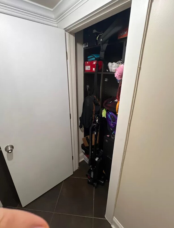 35300 Woodward Ave, Unit Apt 202 in Birmingham, MI - Building Photo - Building Photo