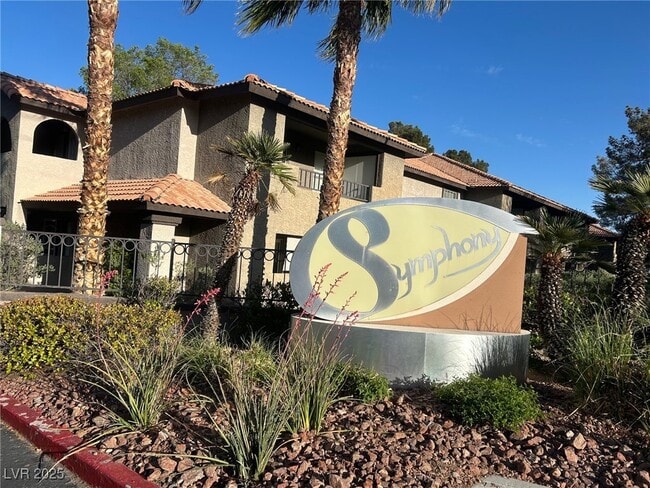 property at 2606 S Durango Dr