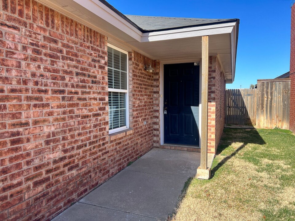 3212 109th St in Lubbock, TX - Building Photo