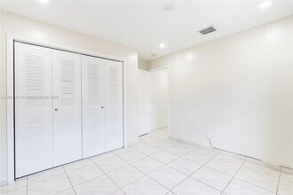 1214 NW 34th Ave in Miami, FL - Building Photo - Building Photo