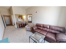 542 Benson Ave SW in Willmar, MN - Building Photo