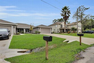 13 Llovera Pl in Palm Coast, FL - Building Photo - Building Photo