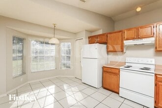 7594 Groveoak Dr, Unit 817 in Orlando, FL - Building Photo - Building Photo