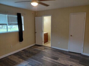 5019 Tavenor Ln in Houston, TX - Building Photo - Building Photo