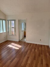 12235 Merrod Way in Victorville, CA - Foto de edificio - Building Photo