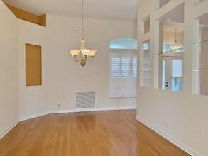 6018 NW Winfield Dr in Port St. Lucie, FL - Foto de edificio - Building Photo