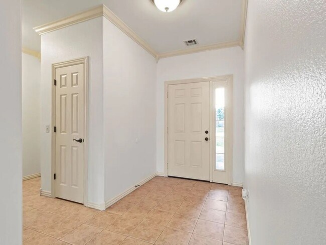 1909 SW Elington St in Bentonville, AR - Building Photo - Building Photo