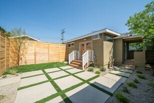 2320 Alta St in Los Angeles, CA - Building Photo