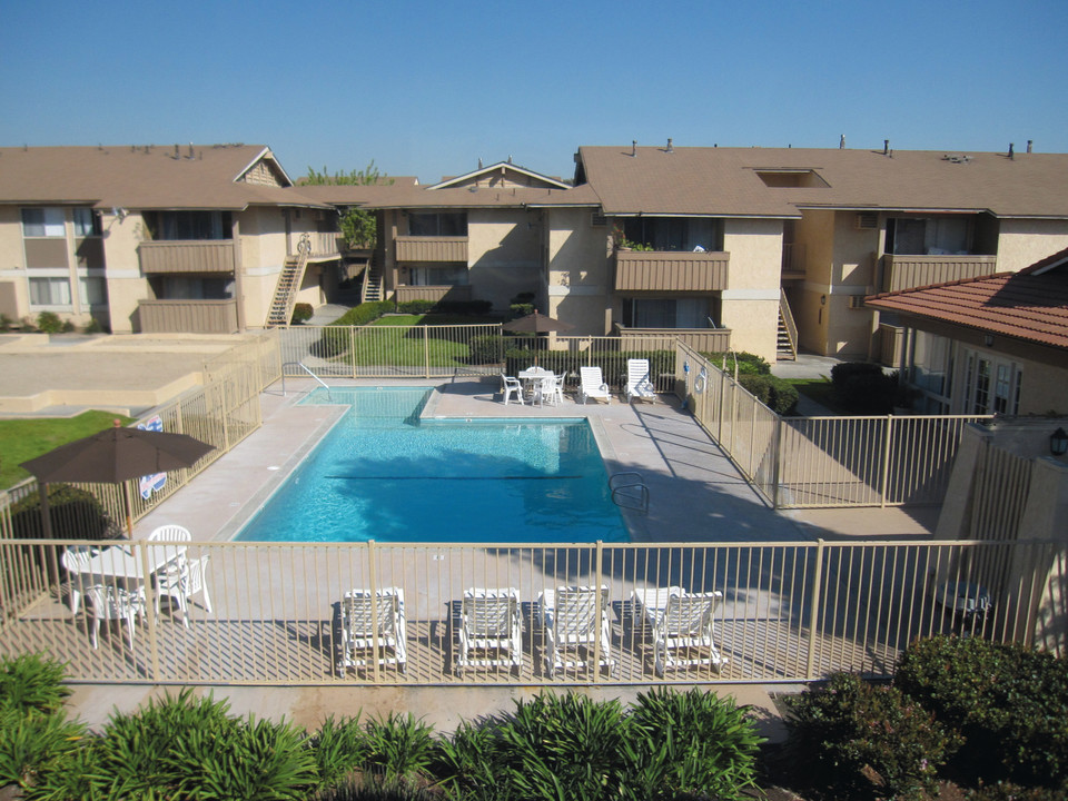 Faircrest Apartments in Stanton, CA - Building Photo