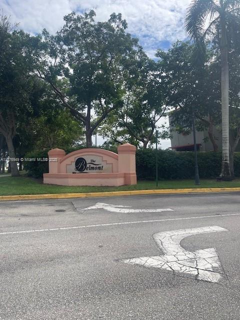 property at 1708 Belmont Ln