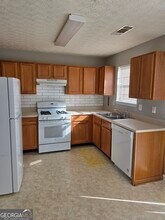 387 Spring Walk Trce in Lawrenceville, GA - Building Photo - Building Photo