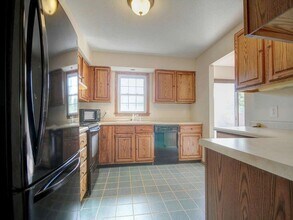 1920 Barberry Cir in Champaign, IL - Building Photo - Building Photo