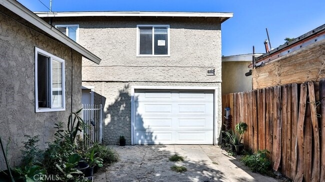 1829 1/2 E 63rd Street Unit in Los Angeles, CA - Building Photo - Building Photo