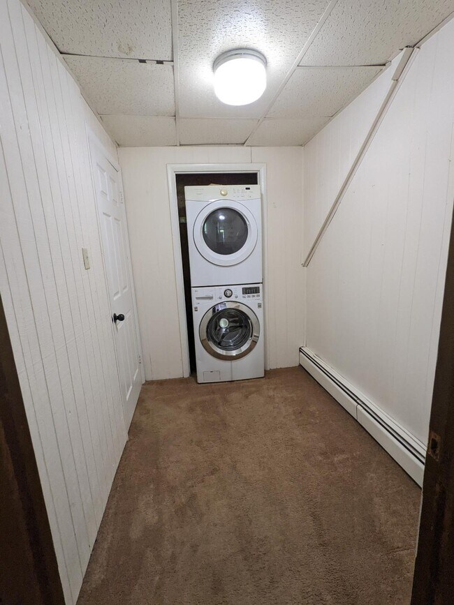 750 College Ave Rentals in WV