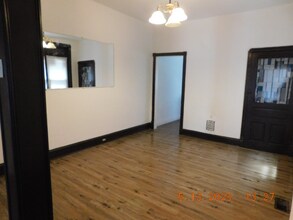 445 N 53rd St in Philadelphia, PA - Foto de edificio - Building Photo