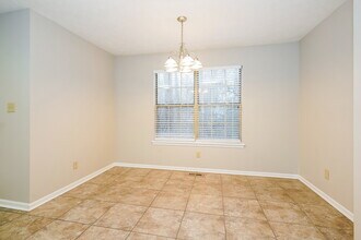 2815 Sunnyfield Ct in Indianapolis, IN - Building Photo - Building Photo