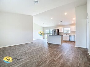 6251 W Whispering Dr in Citrus Springs, FL - Foto de edificio - Building Photo