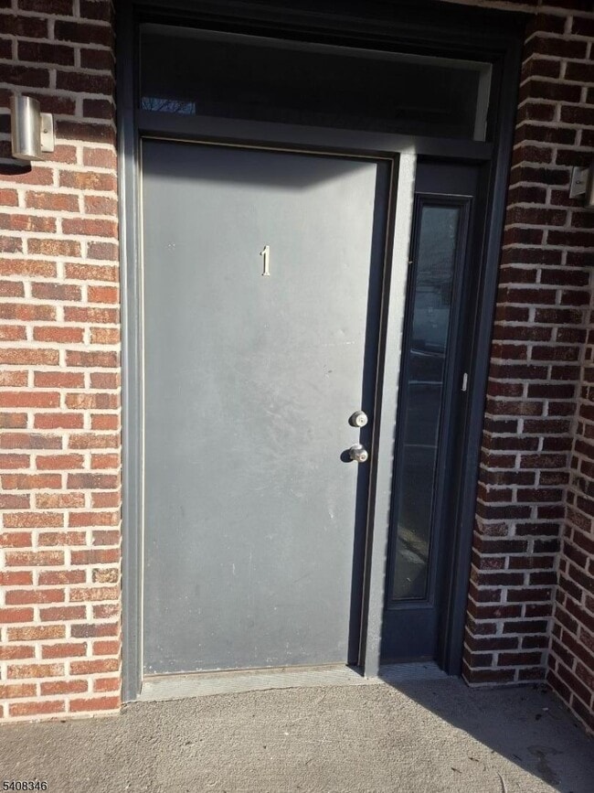 59 Willet St in Bloomfield, NJ - Building Photo - Building Photo