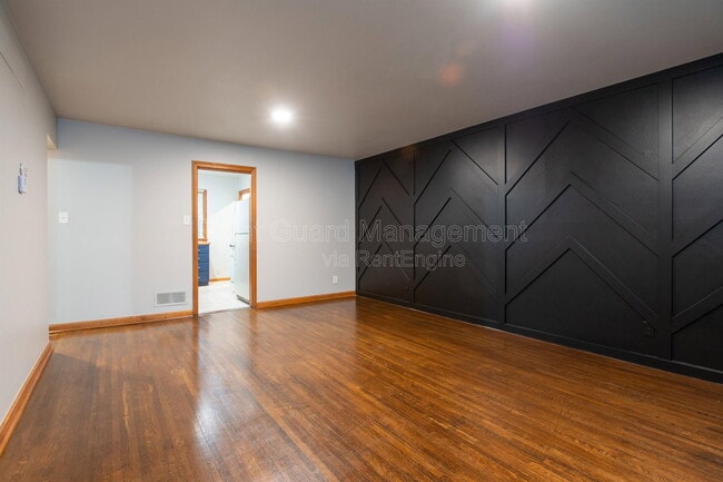 6102 E Oakwood Dr in Wichita, KS - Building Photo - Building Photo