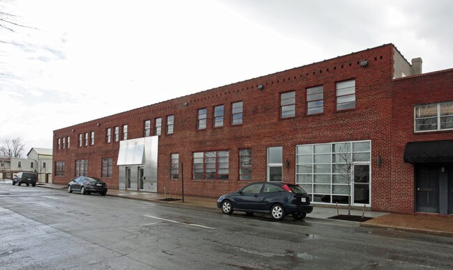 2906 W Clay St in Richmond, VA - Foto de edificio - Building Photo