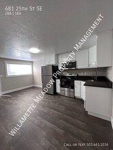 681 25th St SE in Salem, OR - Building Photo - Building Photo
