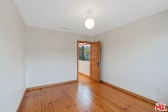 1/2 N Figueroa St in Los Angeles, CA - Building Photo - Building Photo