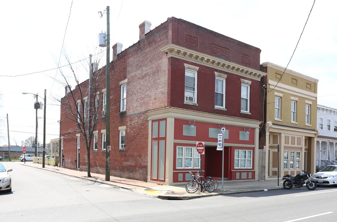 1601 W Cary St in Richmond, VA - Foto de edificio