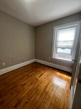 270 Bowdoin St, Unit #2 in Boston, MA - Foto de edificio - Building Photo