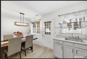 310 Boston Post Rd, Unit 76 in Waterford, CT - Building Photo