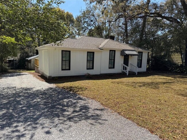 5205-5202 Pineview Ln S in Mobile, AL - Building Photo - Building Photo