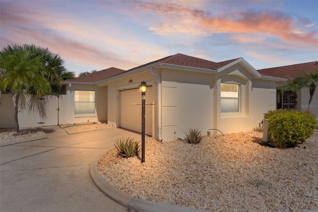 1330 La Jolla Cir in the Villages, FL - Building Photo