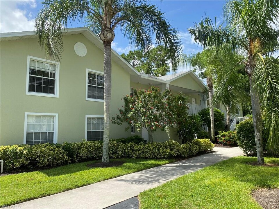 28261 Pine Haven Way in Bonita Springs, FL - Building Photo