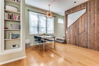 4006 Holland Ave in Dallas, TX - Building Photo - Building Photo