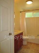 1129 1st Ave in Honolulu, HI - Building Photo - Building Photo