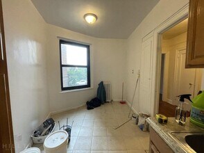 36-14 165th St in Queens, NY - Building Photo - Building Photo