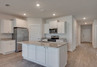 5733 Danbury Blvd in Milton, FL - Building Photo - Building Photo